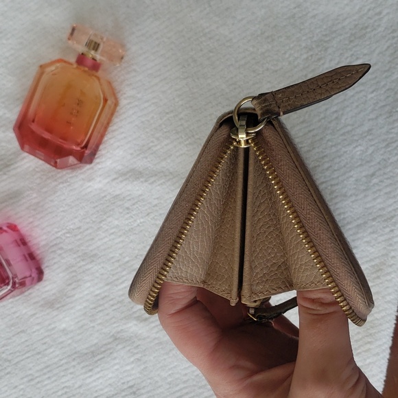 Gucci Marmont zippy long wallet - Picture 8 of 16